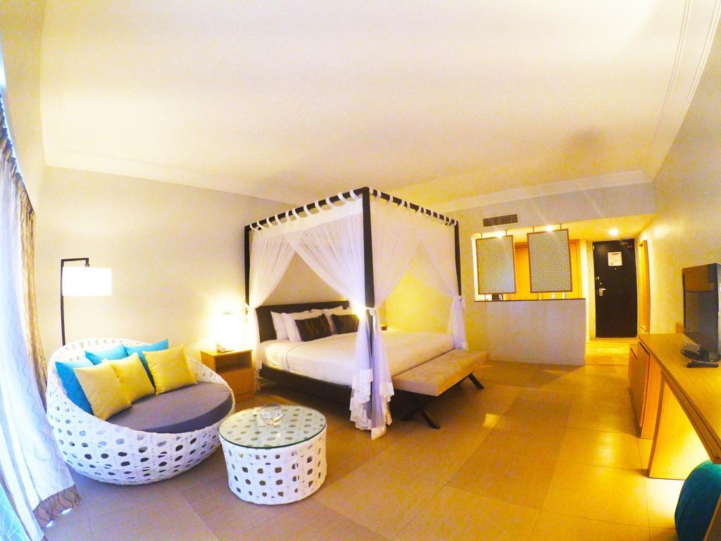 Sand & Sandals Desaru Beach Resort & Spa Kültér fotó Deluxe Room