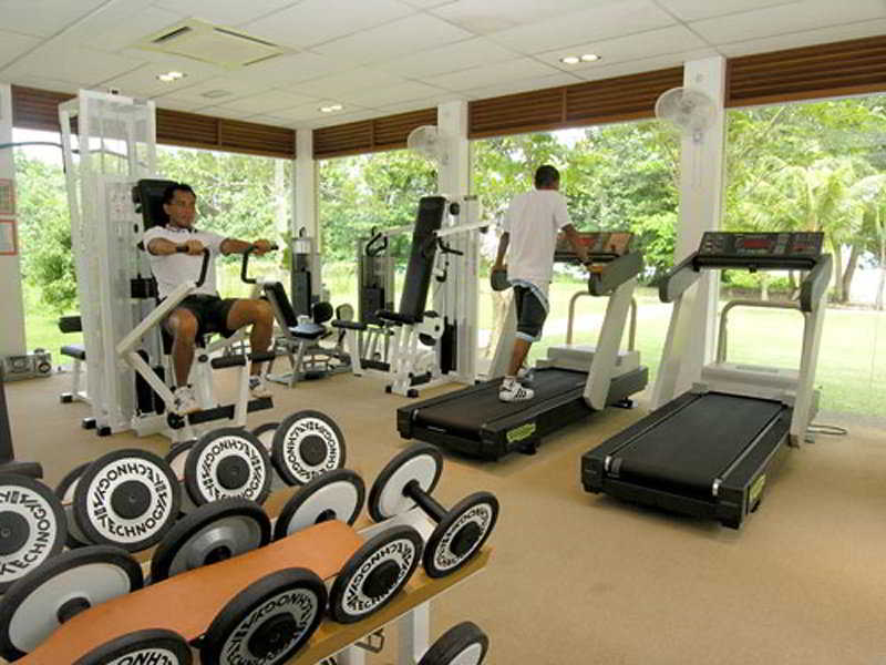 Sand & Sandals Desaru Beach Resort & Spa Kültér fotó A gym at a resort